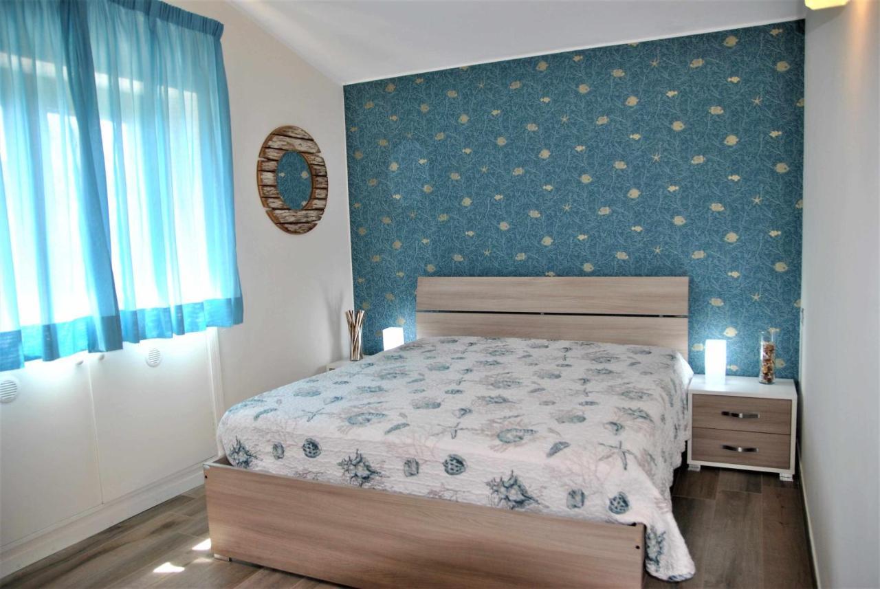 Casa Dinky Attico Con Terrazza Vista Mare Apartment Formia Exterior photo