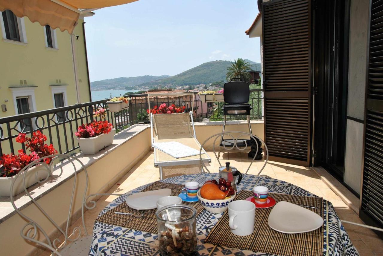 Casa Dinky Attico Con Terrazza Vista Mare Apartment Formia Exterior photo