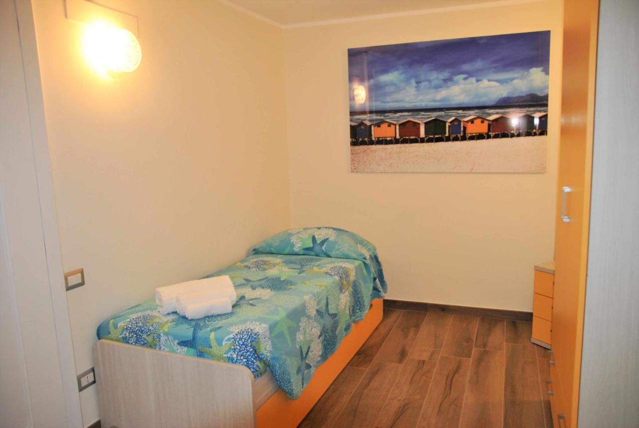 Casa Dinky Attico Con Terrazza Vista Mare Apartment Formia Exterior photo